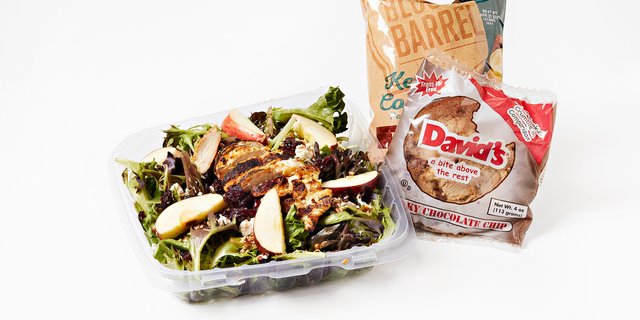 Apple Pecan Salad w/ Chicken Boxed Lunch