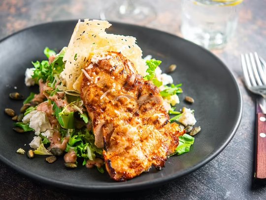 Grillkanasalat feta juustuga