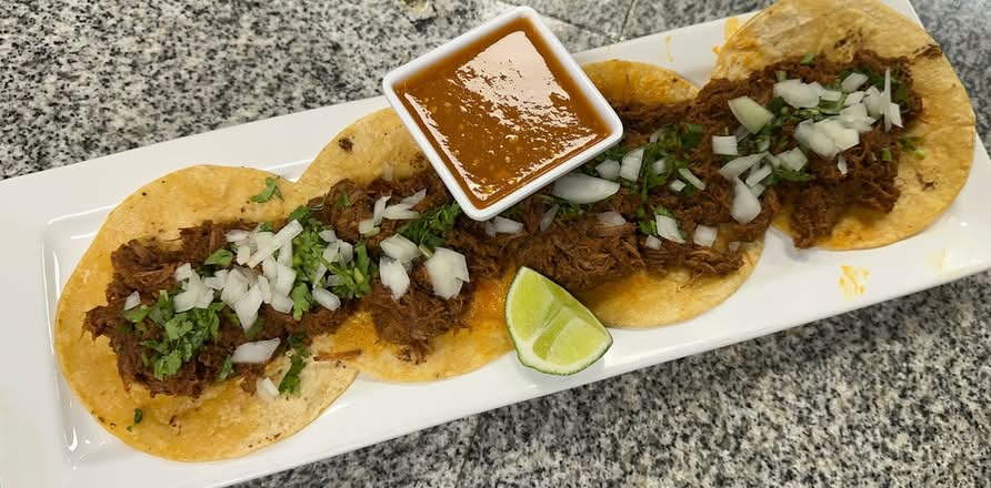 Barbacoa Tacos (4)