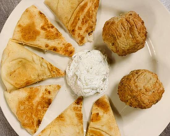 Meatballs (w/ Tzatziki and Pita)