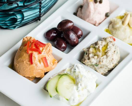 Pikilia (Mix of Dips)