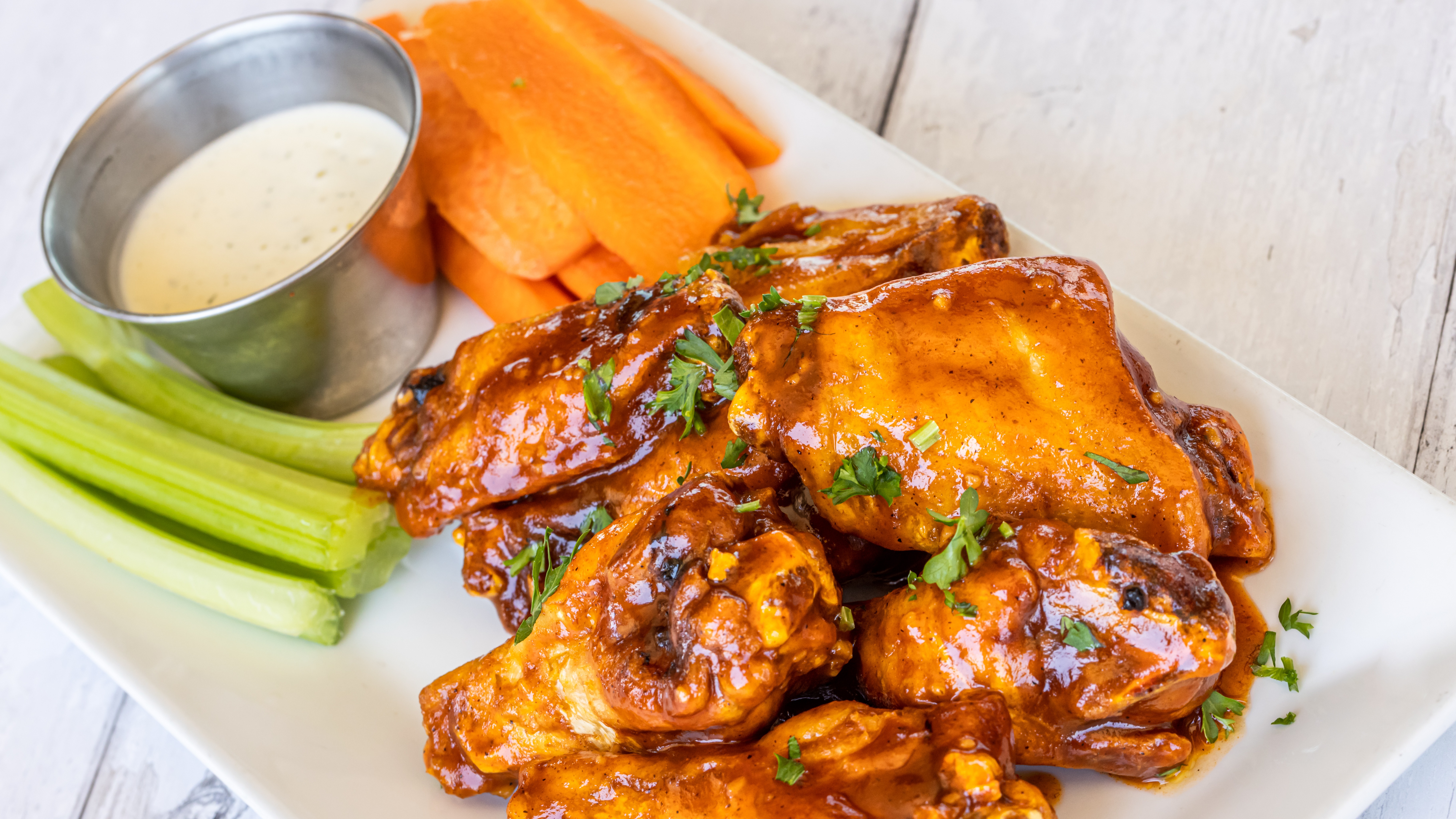 1 LB Wings