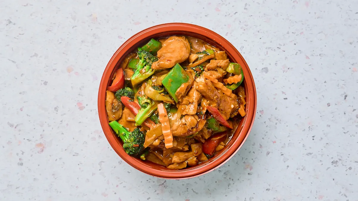 Nr 15. Pad Namprik Pao