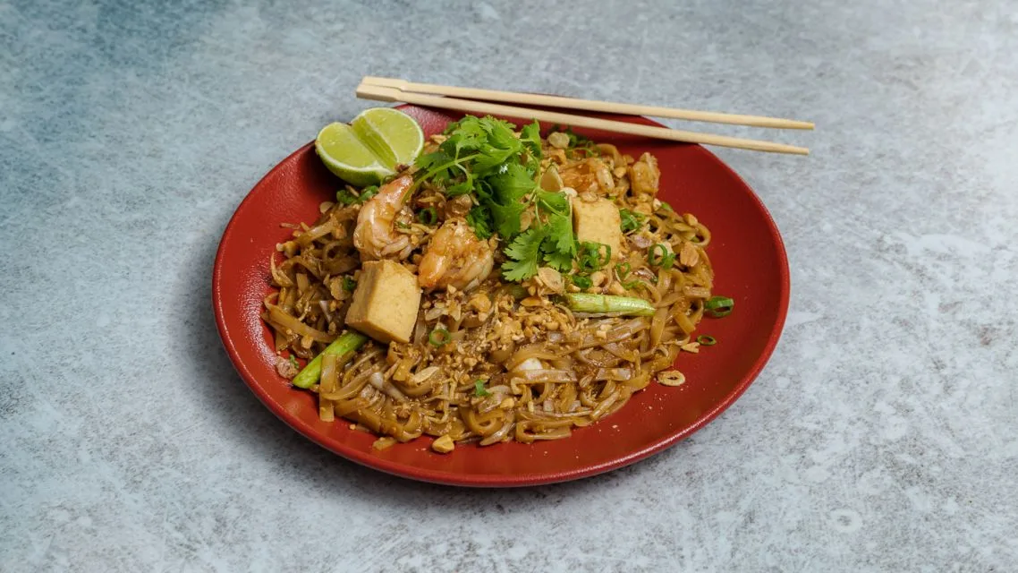 Pad Thai with Prawn, Tofu and Ground Peanuts