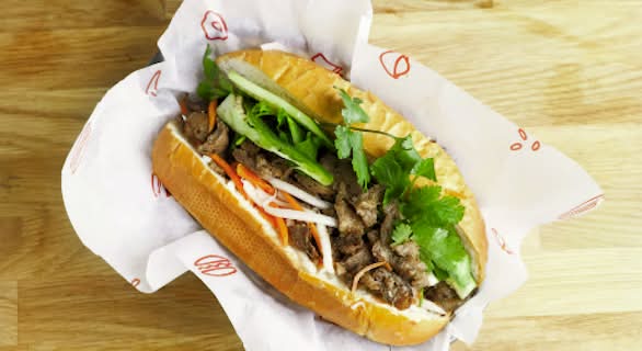 B2. Grilled Beef Banh Mi