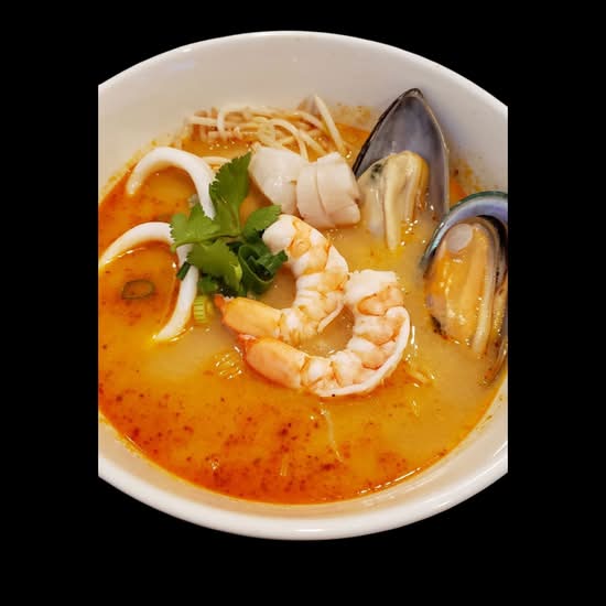 N.3 Seafood Tom Yum