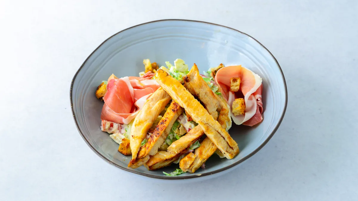 Pileća salata