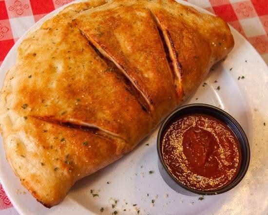 CHICKEN FLORENTINE CALZONE