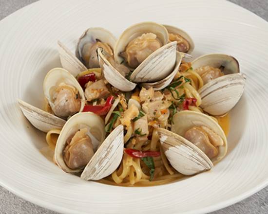 Linguine with White Clam Sauce