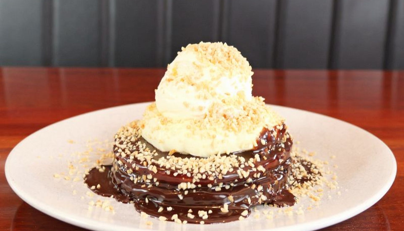 Snickers Pancakes