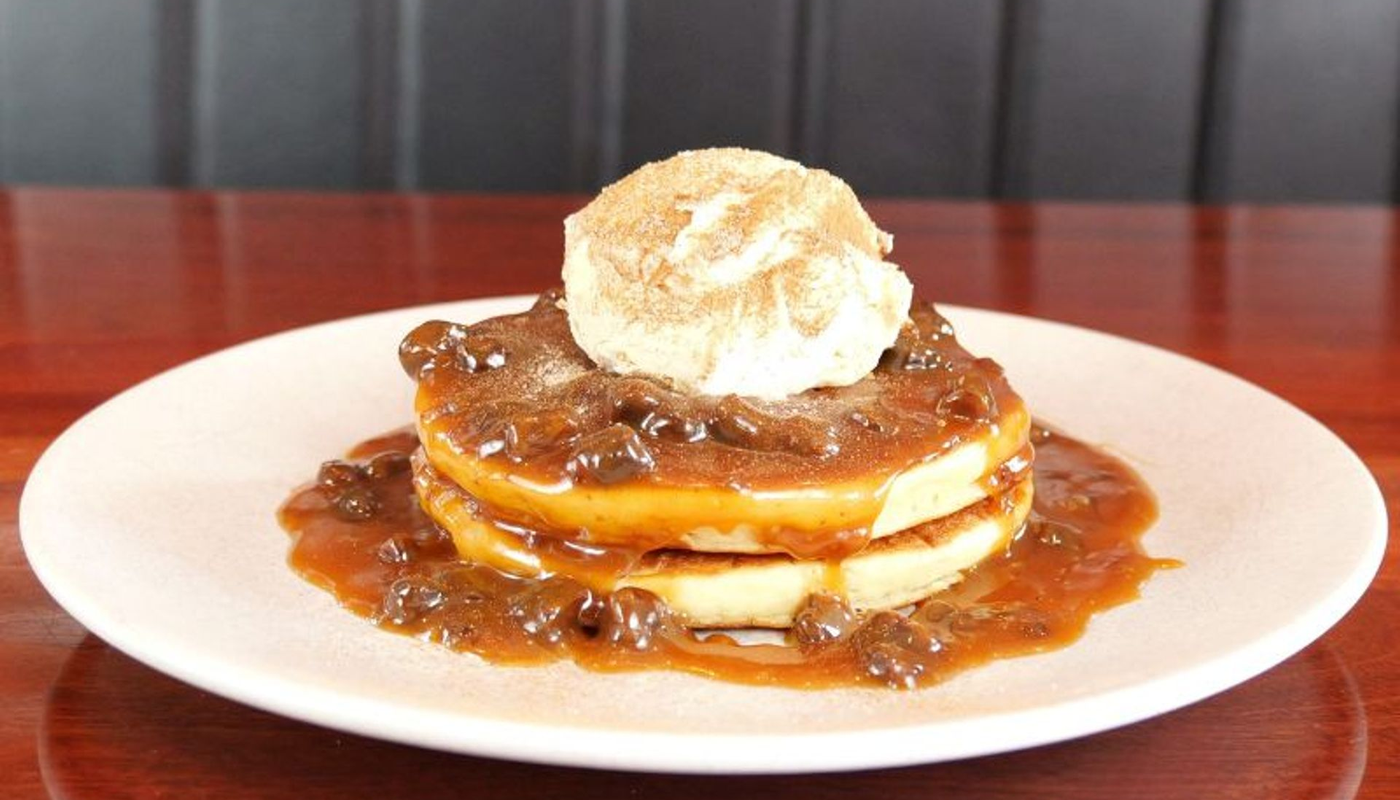 Sticky Date Pancakes