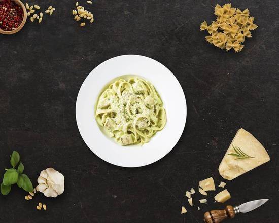 Fettuccine Chick 'N Good Alfredo With Pesto