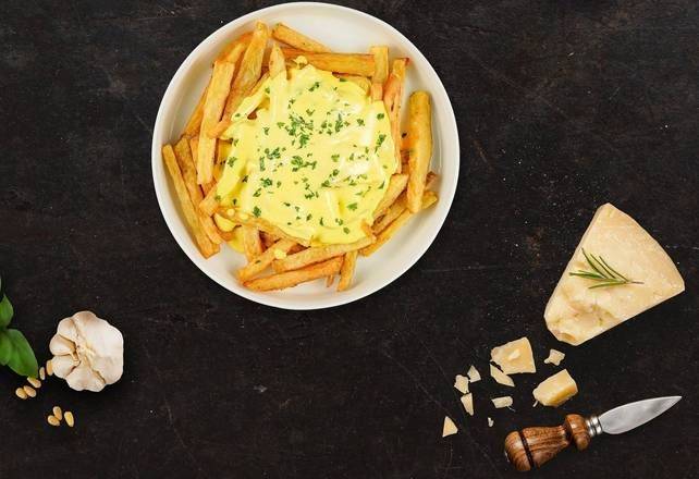 Gooey Cheese Fries