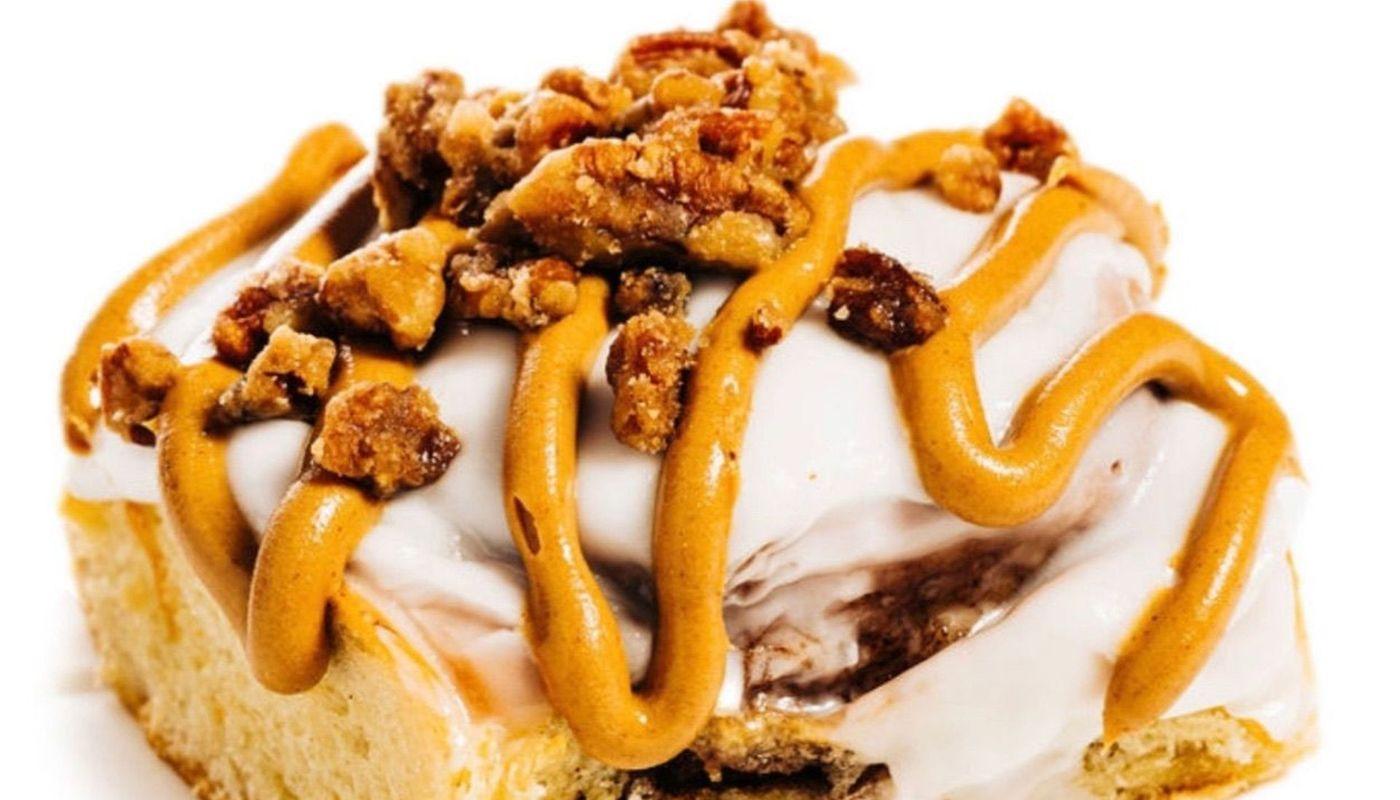 PEANUT BUTTER PRALINE CINNAMON ROLL