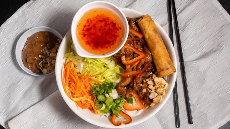 BBQ Beef Vermicelli (Bún Thịt Bò)