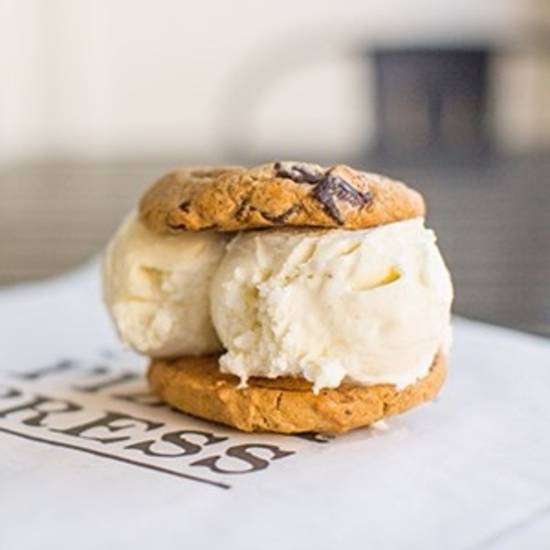 Ice Cream Sandwich ^