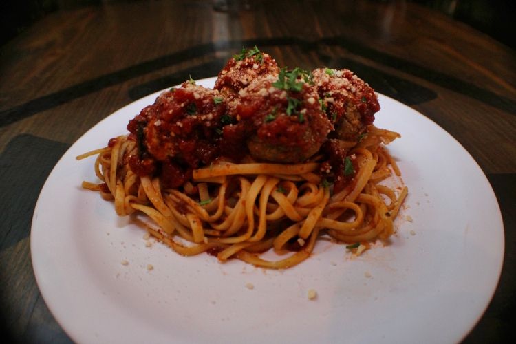 Linguine N Meatballs