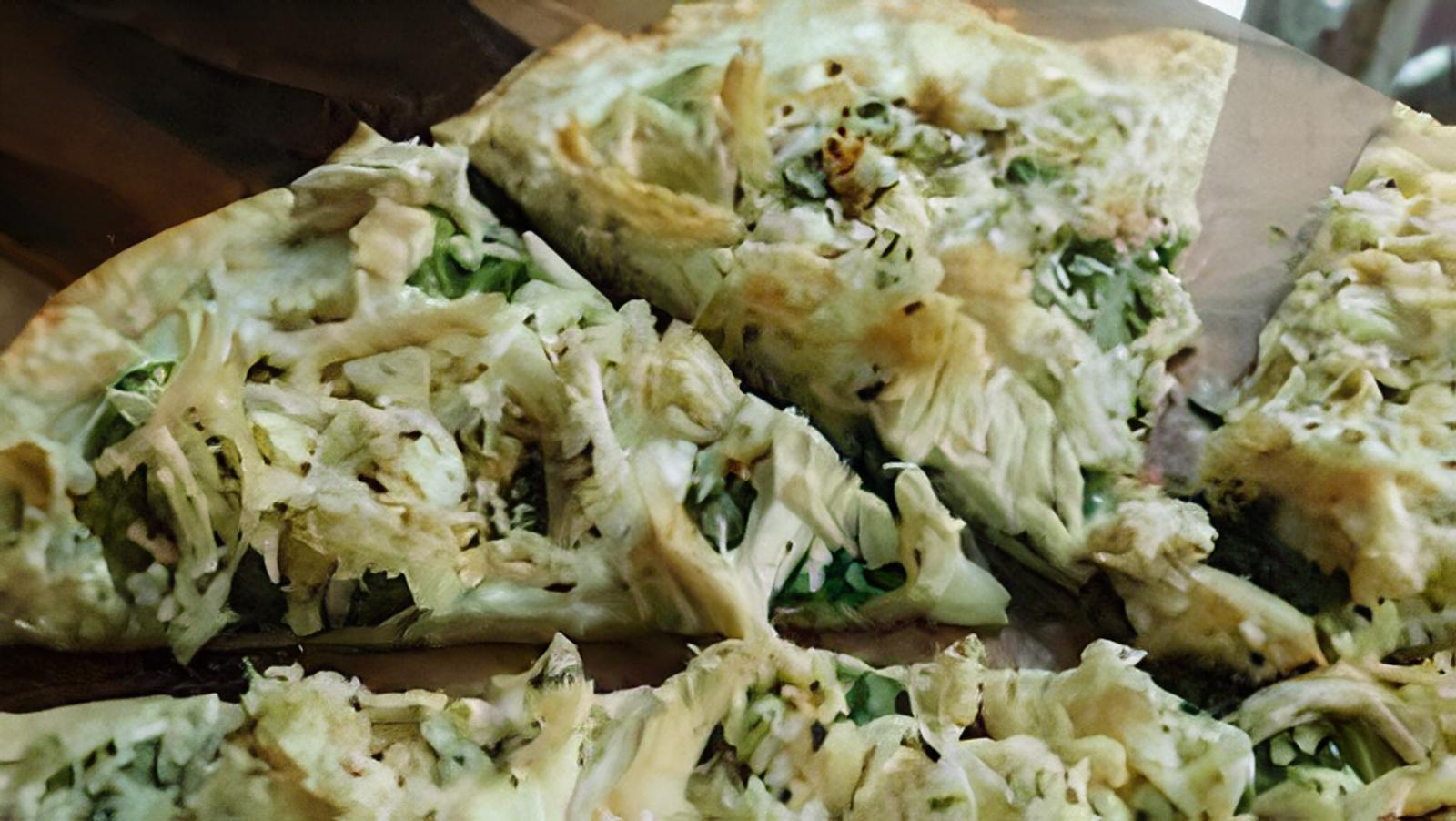 NY 18" Spinach and Chicken Alfredo Pizza