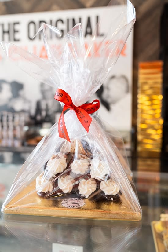 12 Regular Cannoli Gift Pack