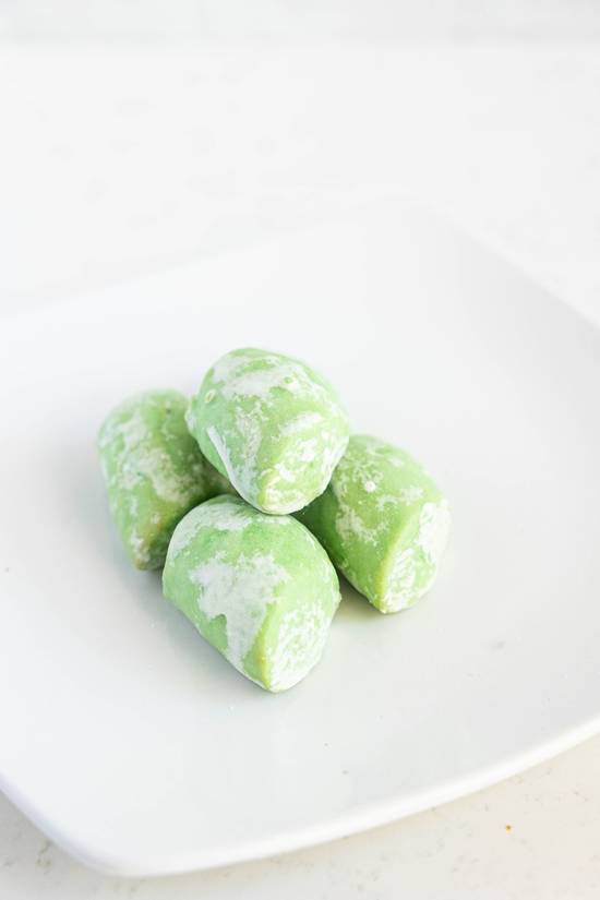 1/2lb Green Almond Cookies