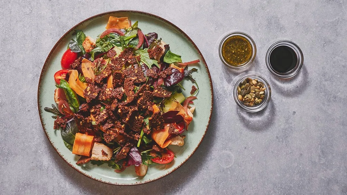 Husets salat med kylling
