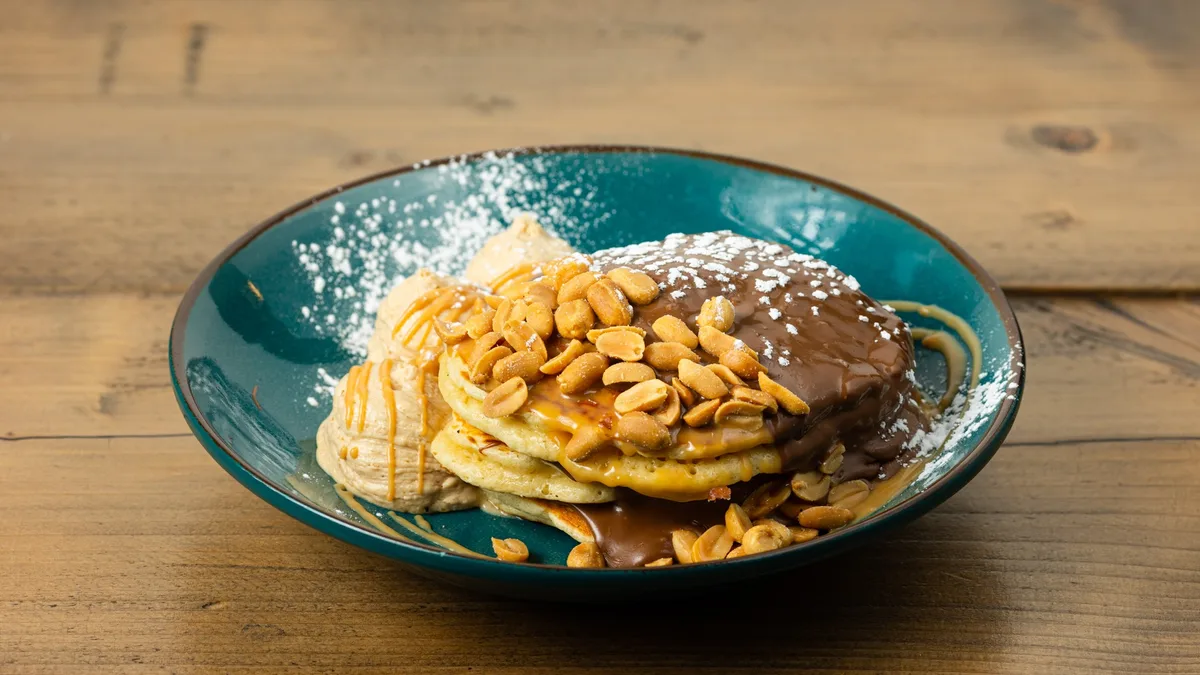 Snickers Pancakes