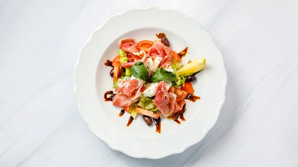 Mozzarella- och Parmasallad