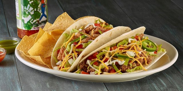 Dos Tacos Boxed Lunch