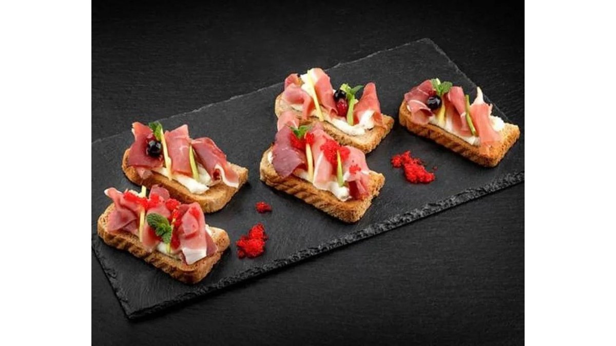 Bruschete cu Jamon