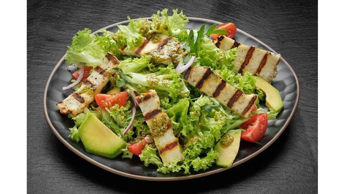Halloumi Salad