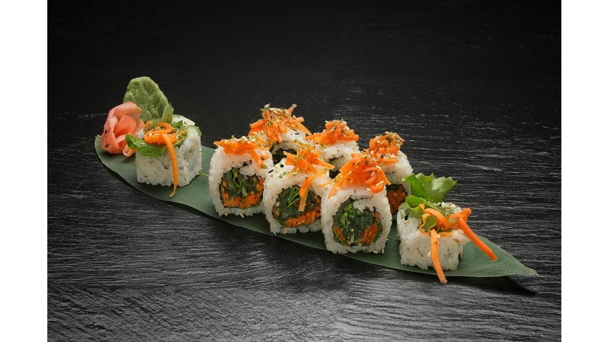 Ikebana (Sushi Roll)
