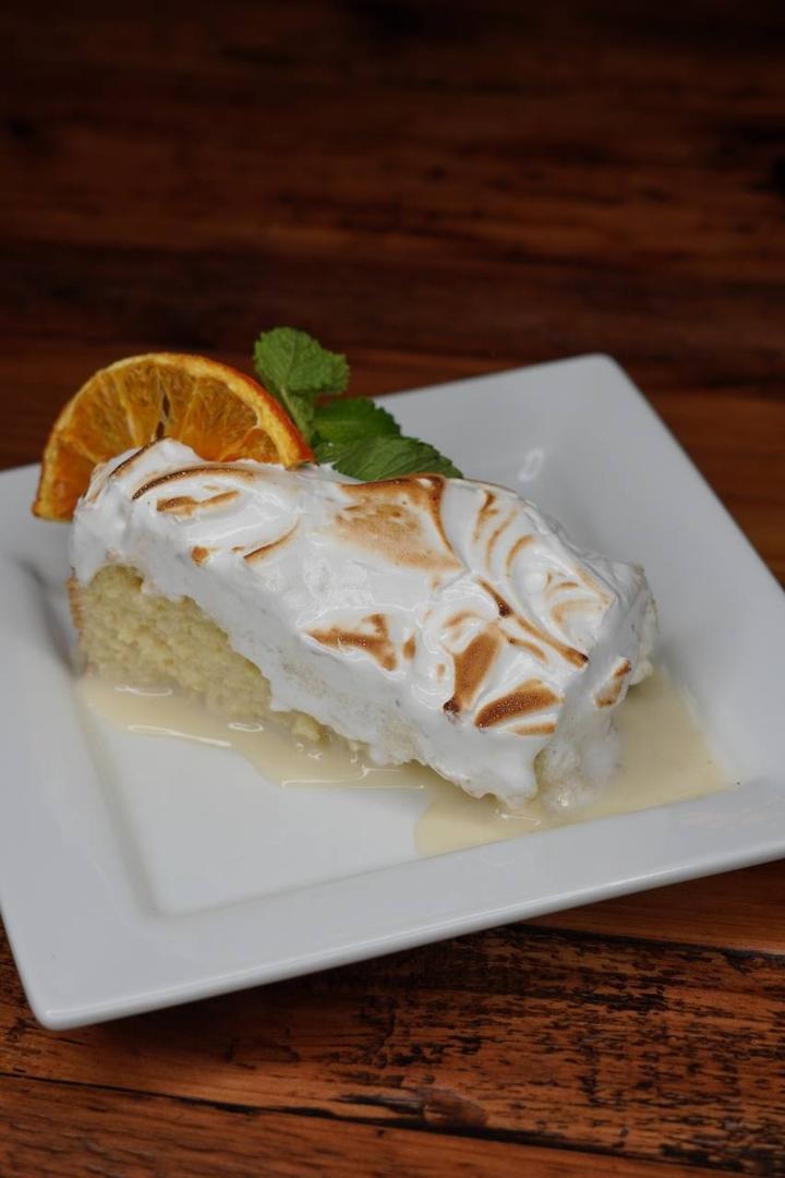 Tres Leches Dulce de Leche