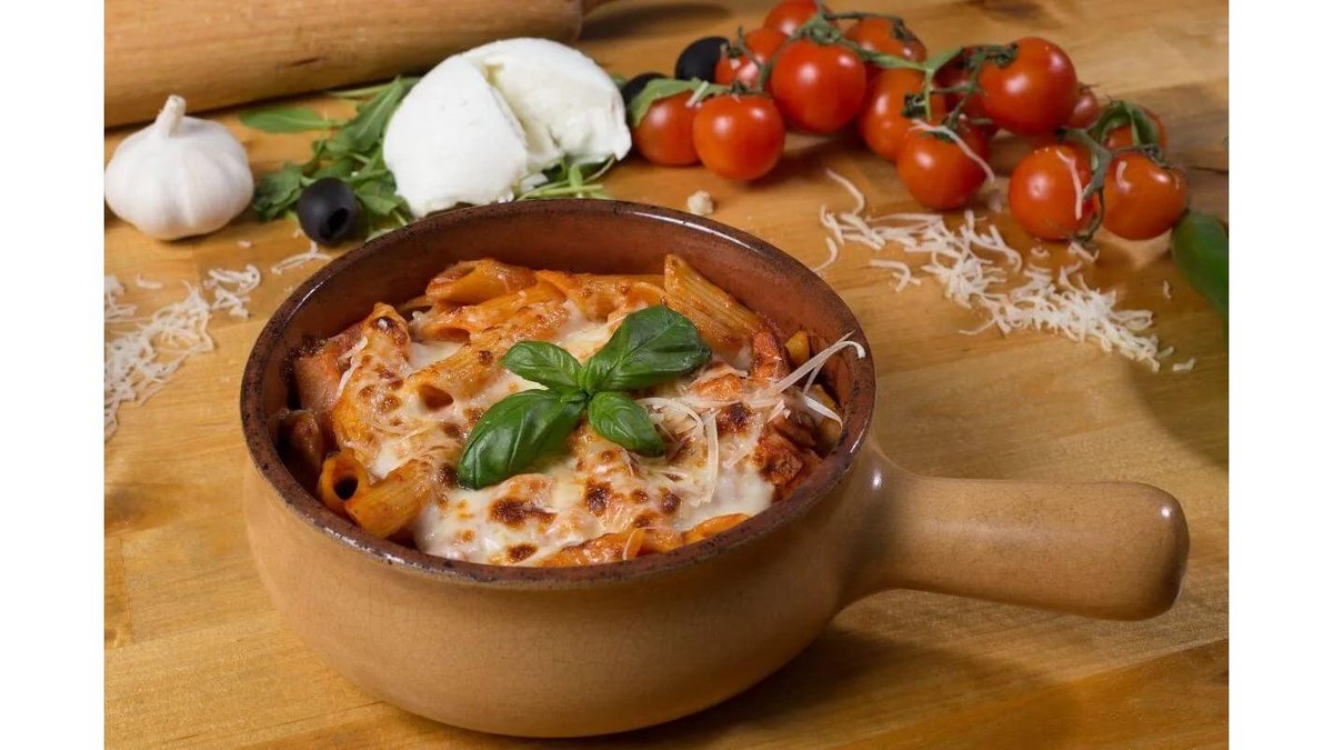 Penne la cuptor cu pui