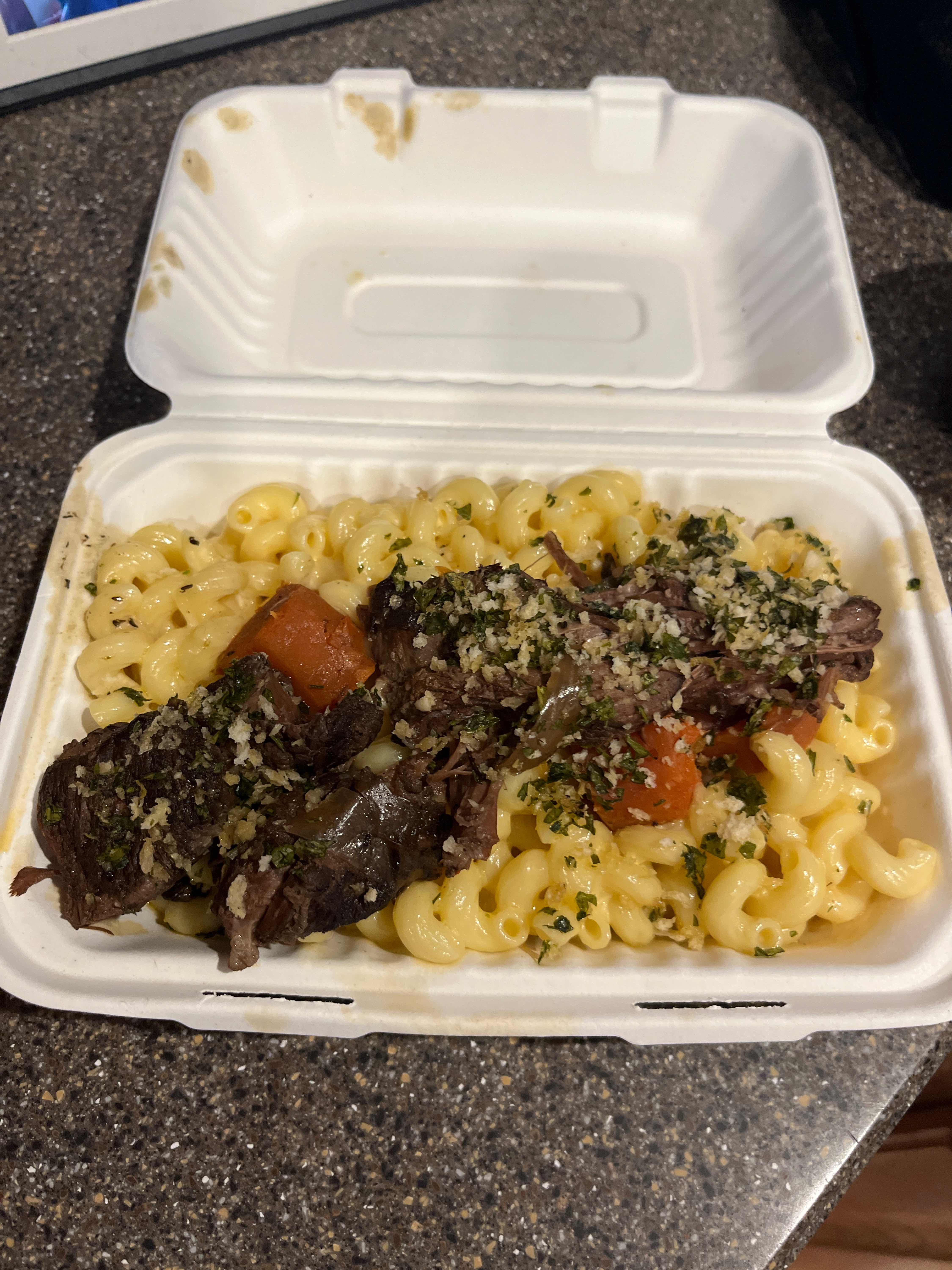 Braised Short Ribs Mac and Cheese