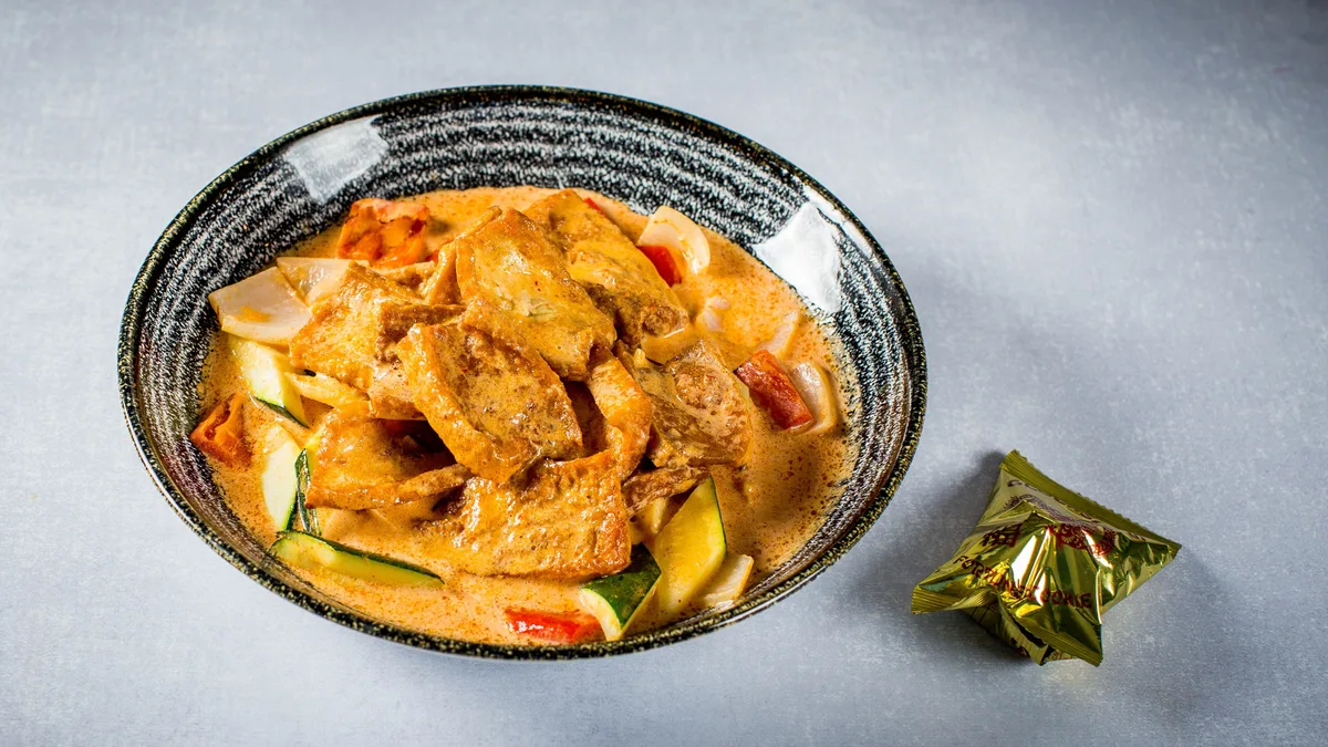 Rdeči tajski curry z zelenjavo 🌱