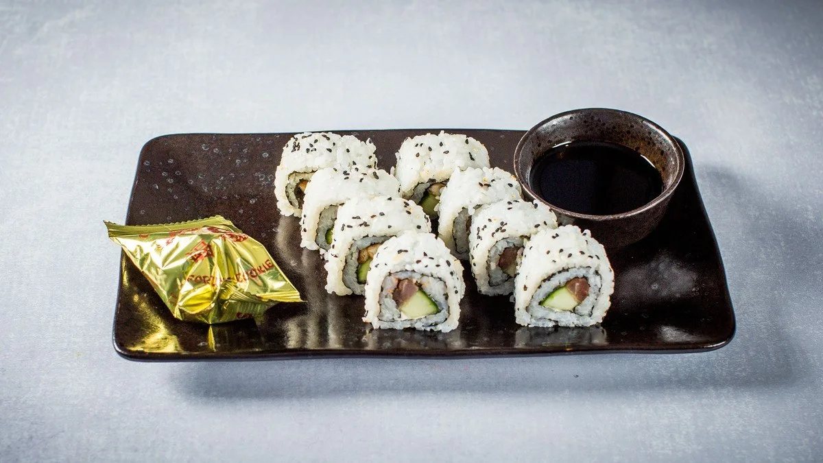 Veliki maki Creamy spicy tuna (8 kosov)