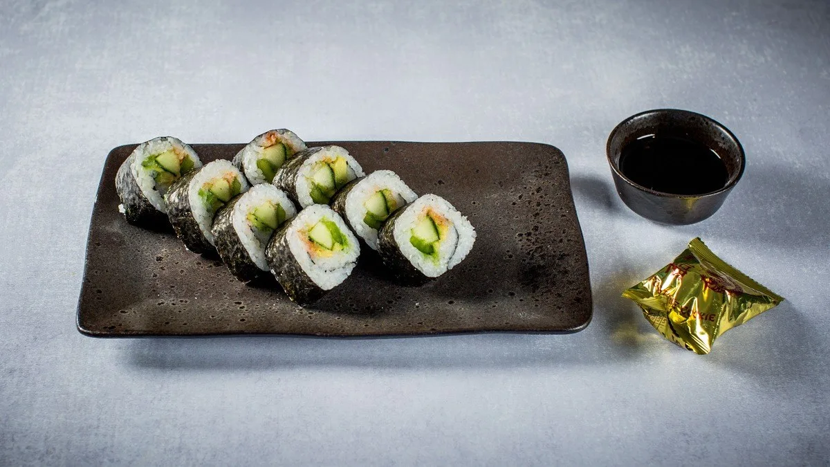 Veliki maki Spicy avokado futomaki (8 kosov)