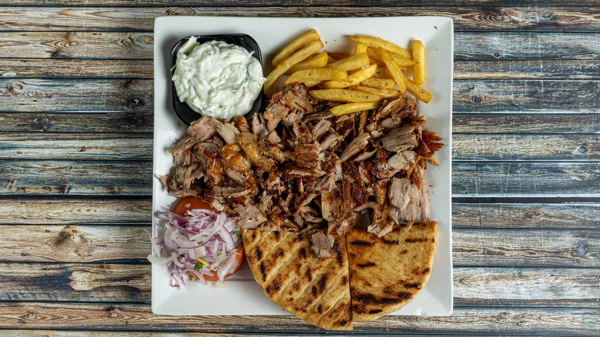 Μερίδα Γύρο Χοιρινό (400g Ψημένο)