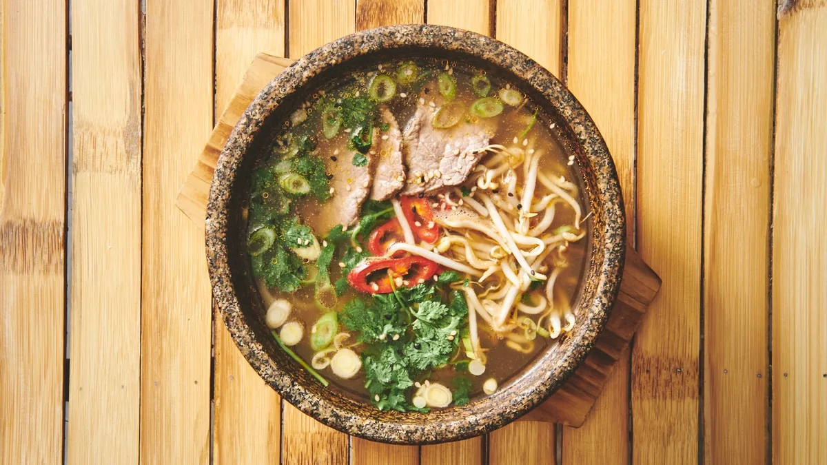 Oksenudelsuppe