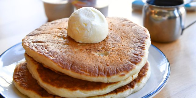 Buttermilk Pancakes