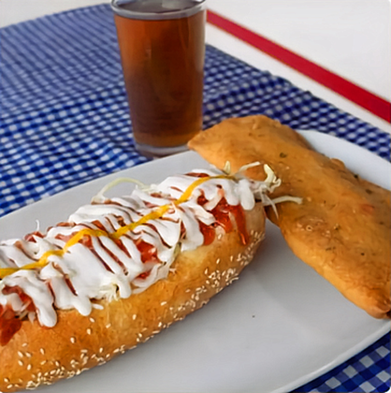 Combo 1: Calzone+ Hot Dog Jumbo Clasico