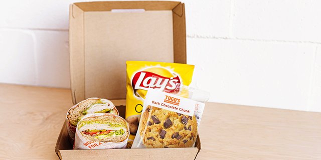 Large 9" Sandwich Box Lunch