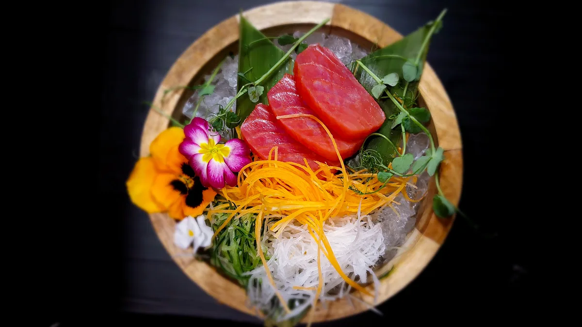 Sashimi tuna