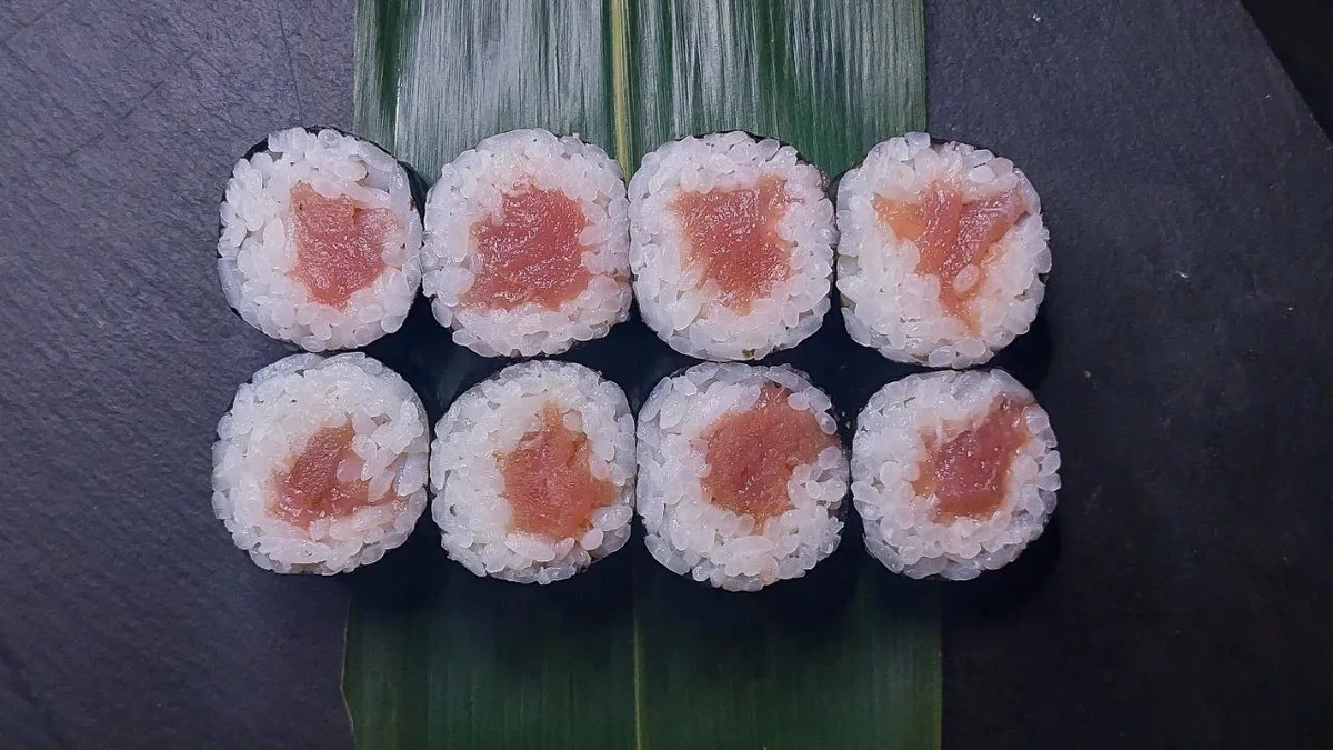 Tuna hosomaki