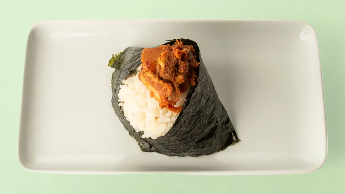 Onigiri Schweinefleisch mit Kimchi