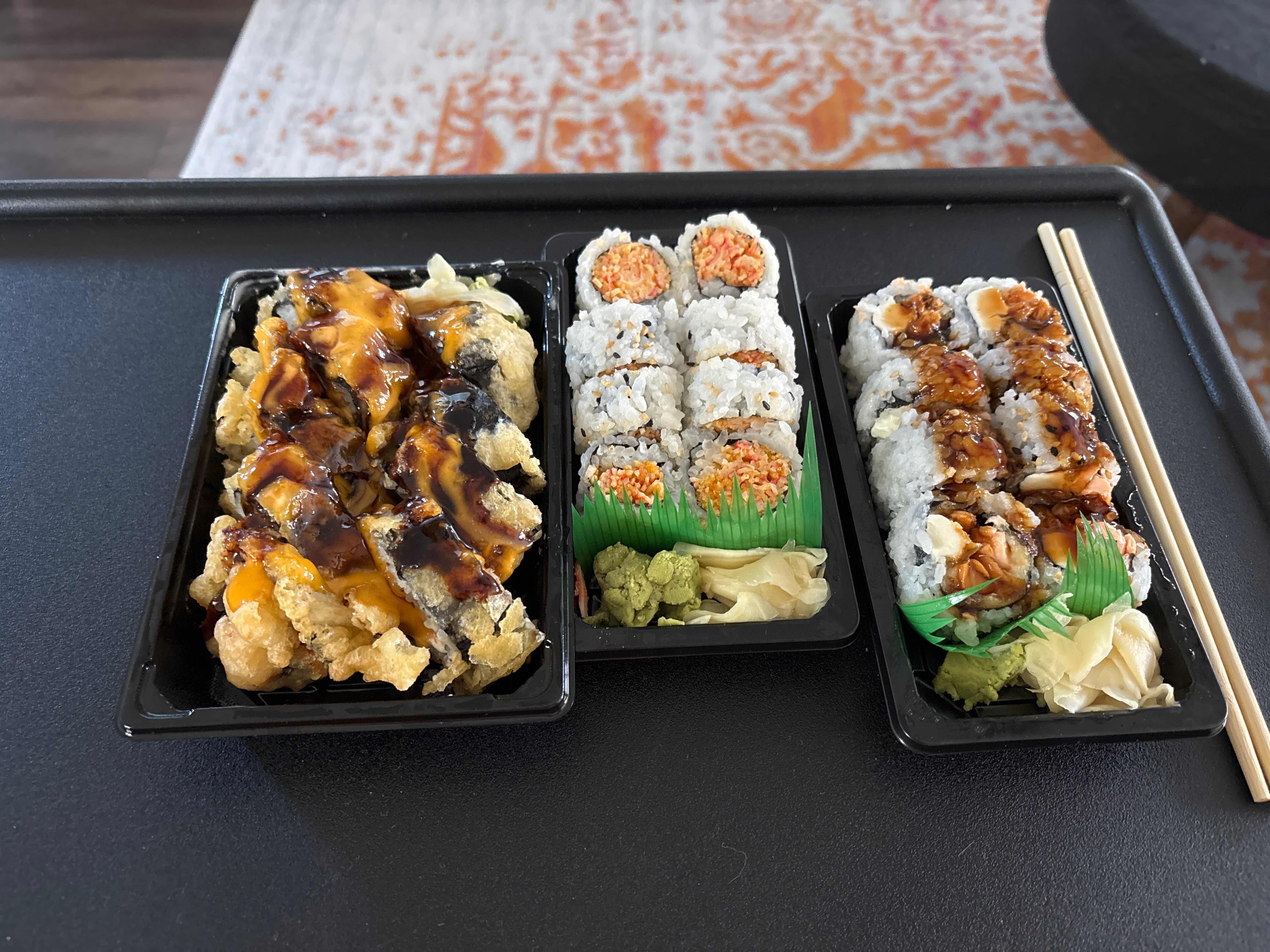 Spicy Crunch Crabmeat Roll