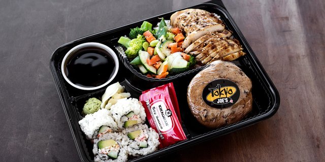 Gluten-Free White Chicken and Veggies Bento Boxed Lunch