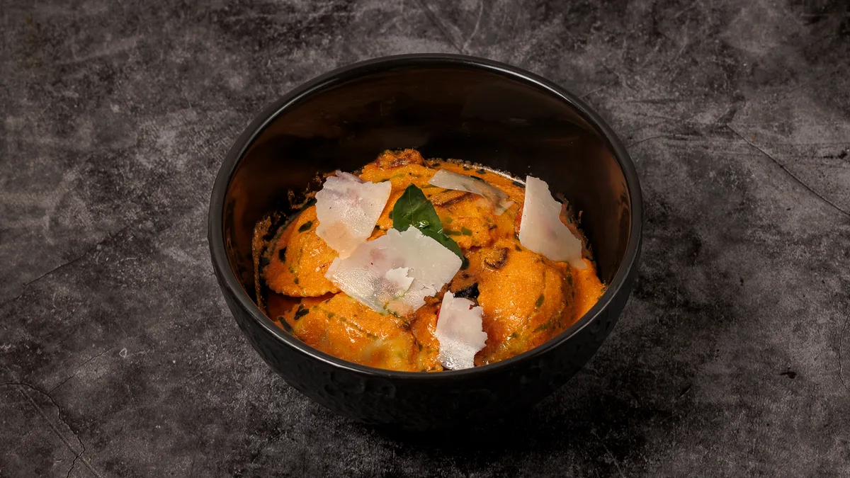 Ραβιόλι Γεμιστό με Βurrata Ε’nduja