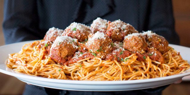 Mama's Spaghetti and Meatballs Tray