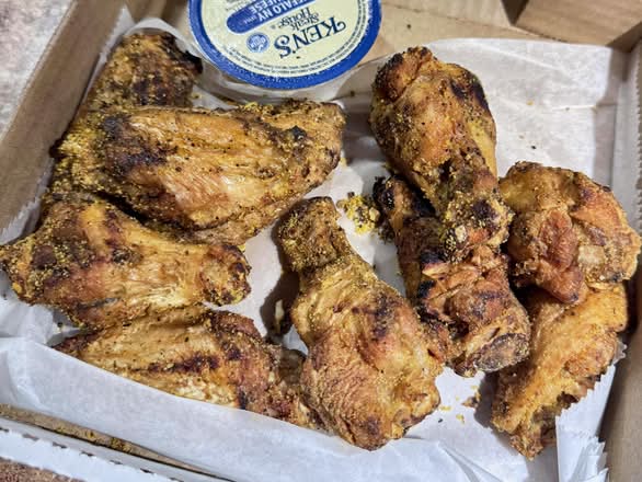 10 Char Grilled Wings
